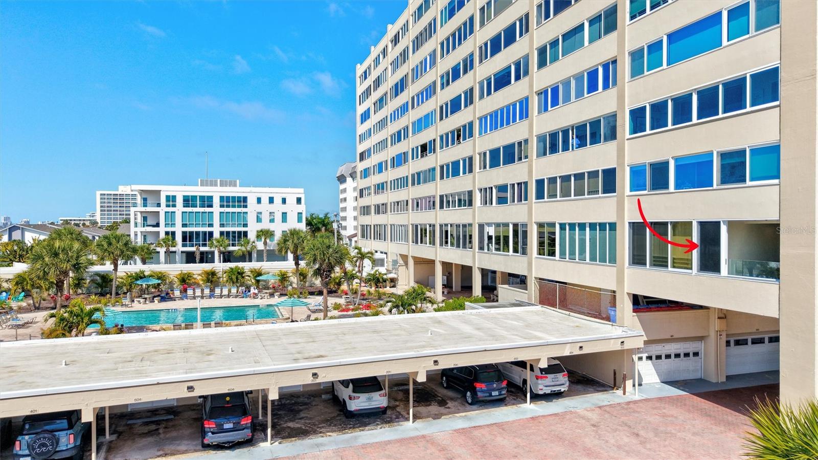 Image 39 of 75 For 6140 Midnight Pass Road 101