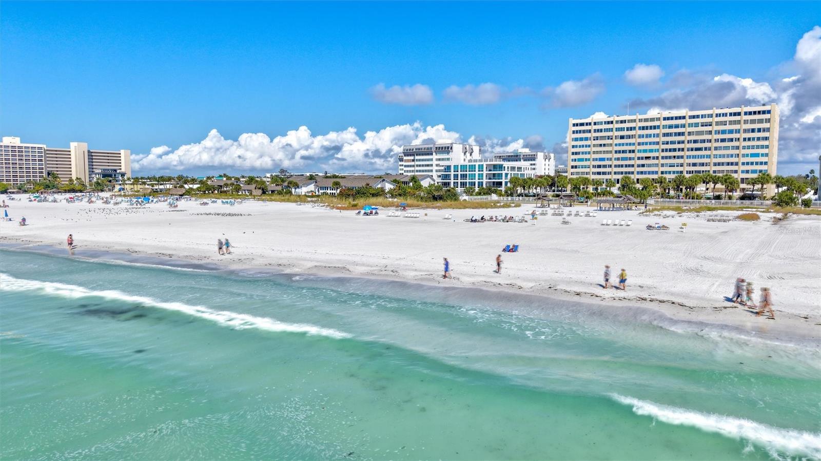 Image 44 of 75 For 6140 Midnight Pass Road 101