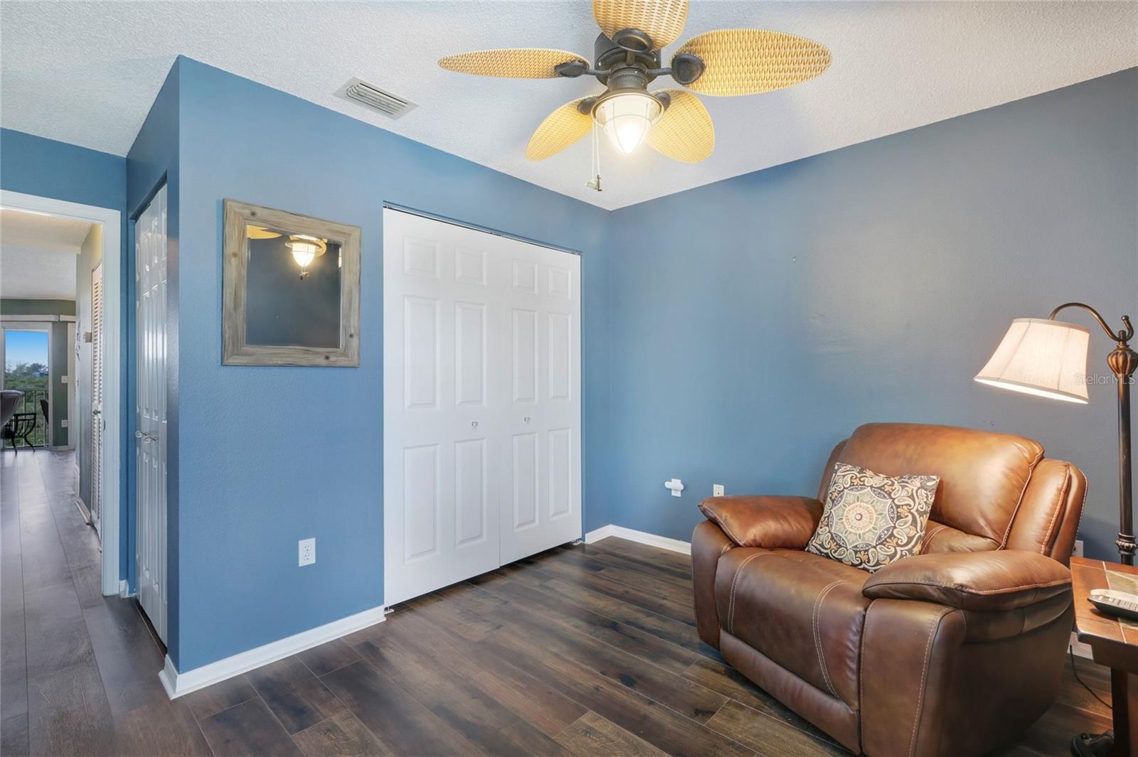 Image 27 of 38 For 3607 Bay Drive 211