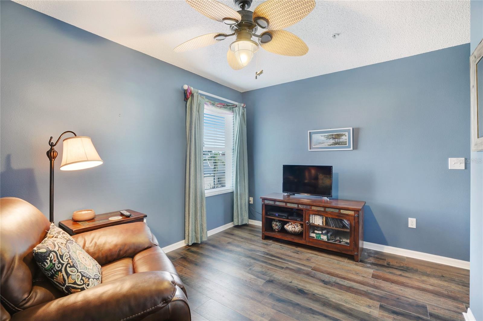 Image 28 of 38 For 3607 Bay Drive 211