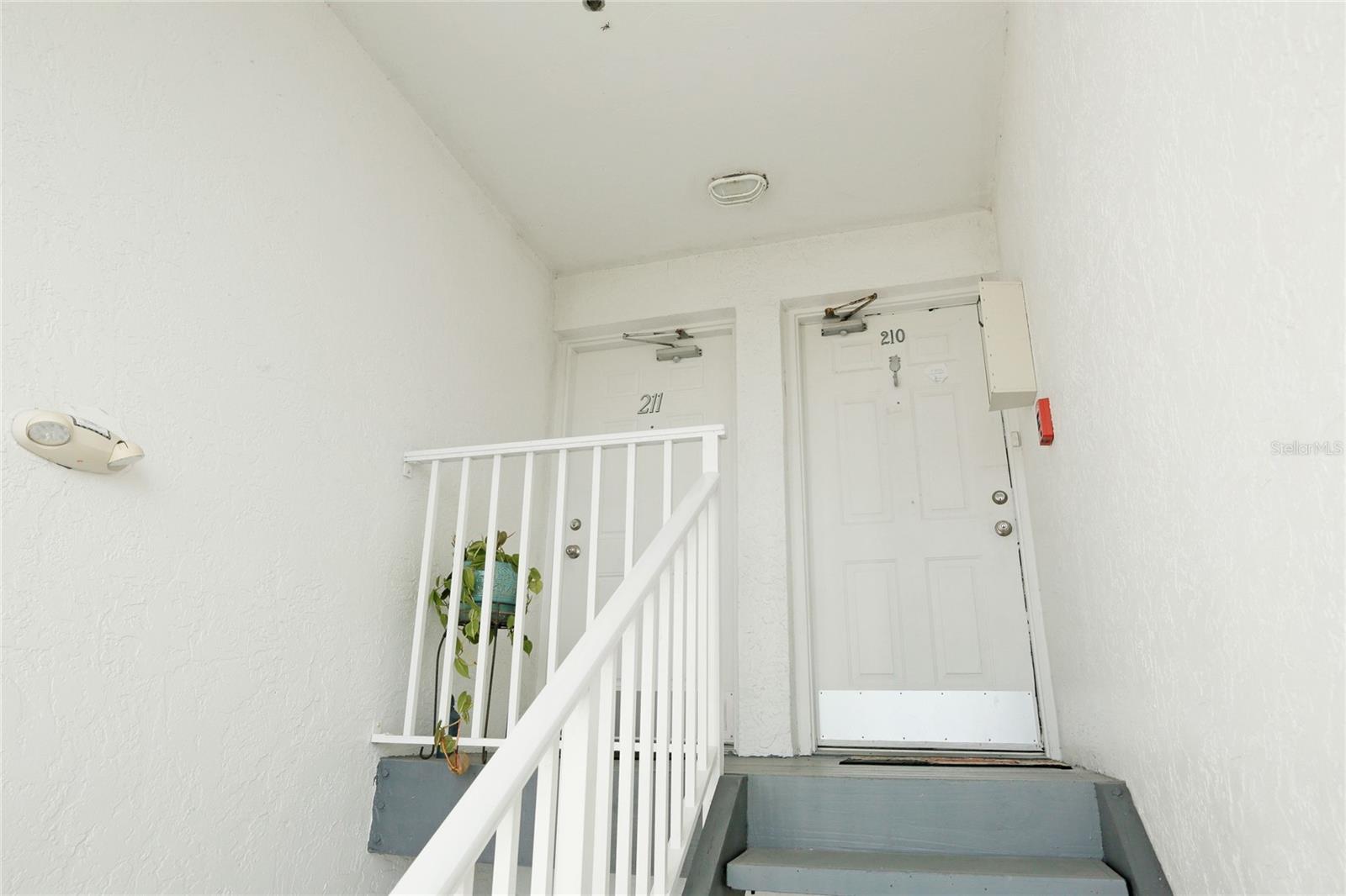 Image 31 of 38 For 3607 Bay Drive 211