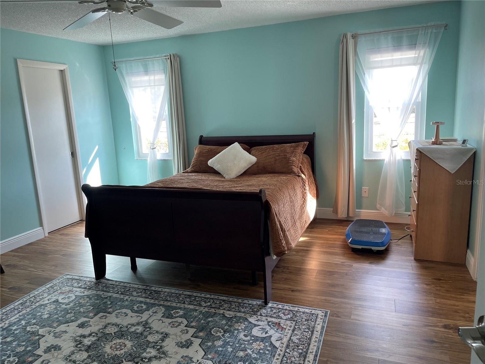 Image 13 of 28 For 5624 Palm Aire Drive V105