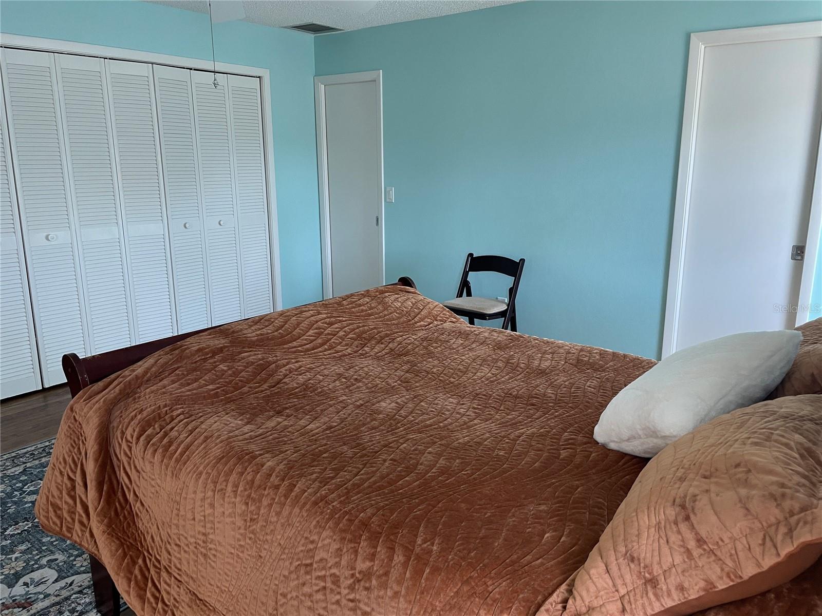 Image 14 of 28 For 5624 Palm Aire Drive V105