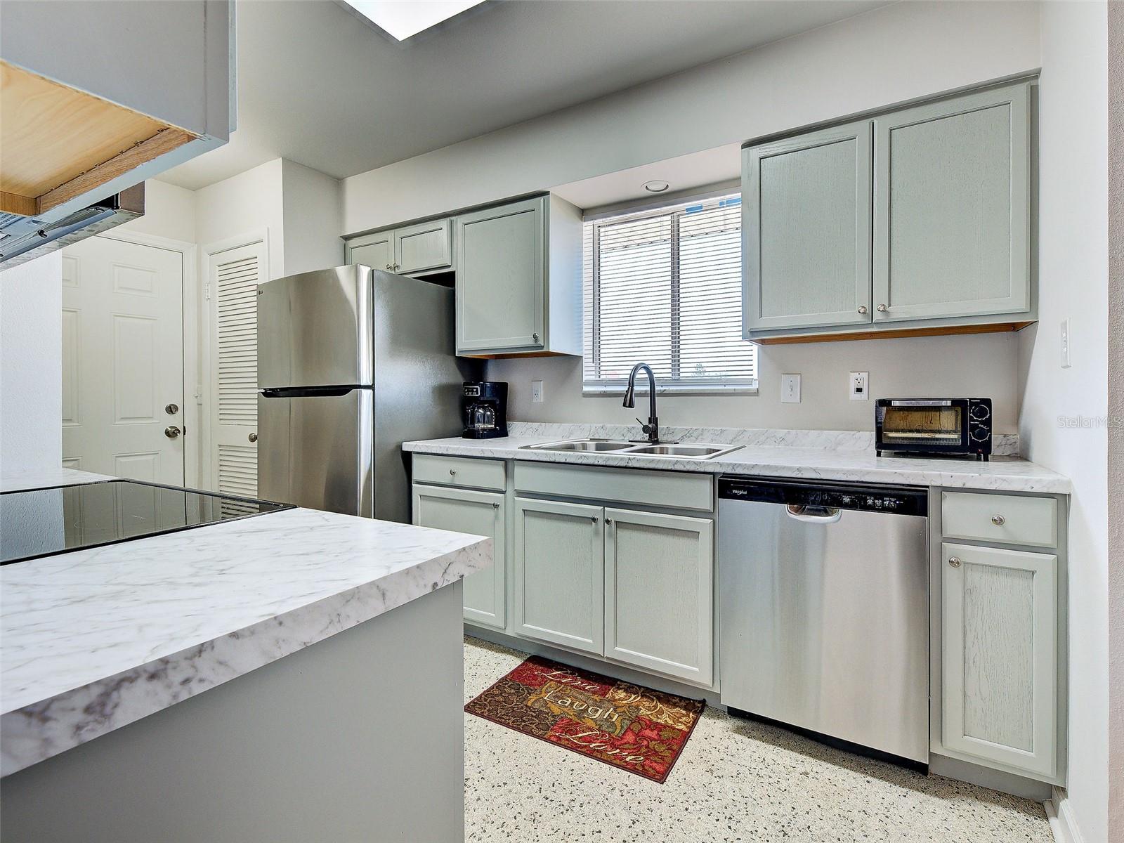 Image 10 of 43 For 6394 Freemont Street