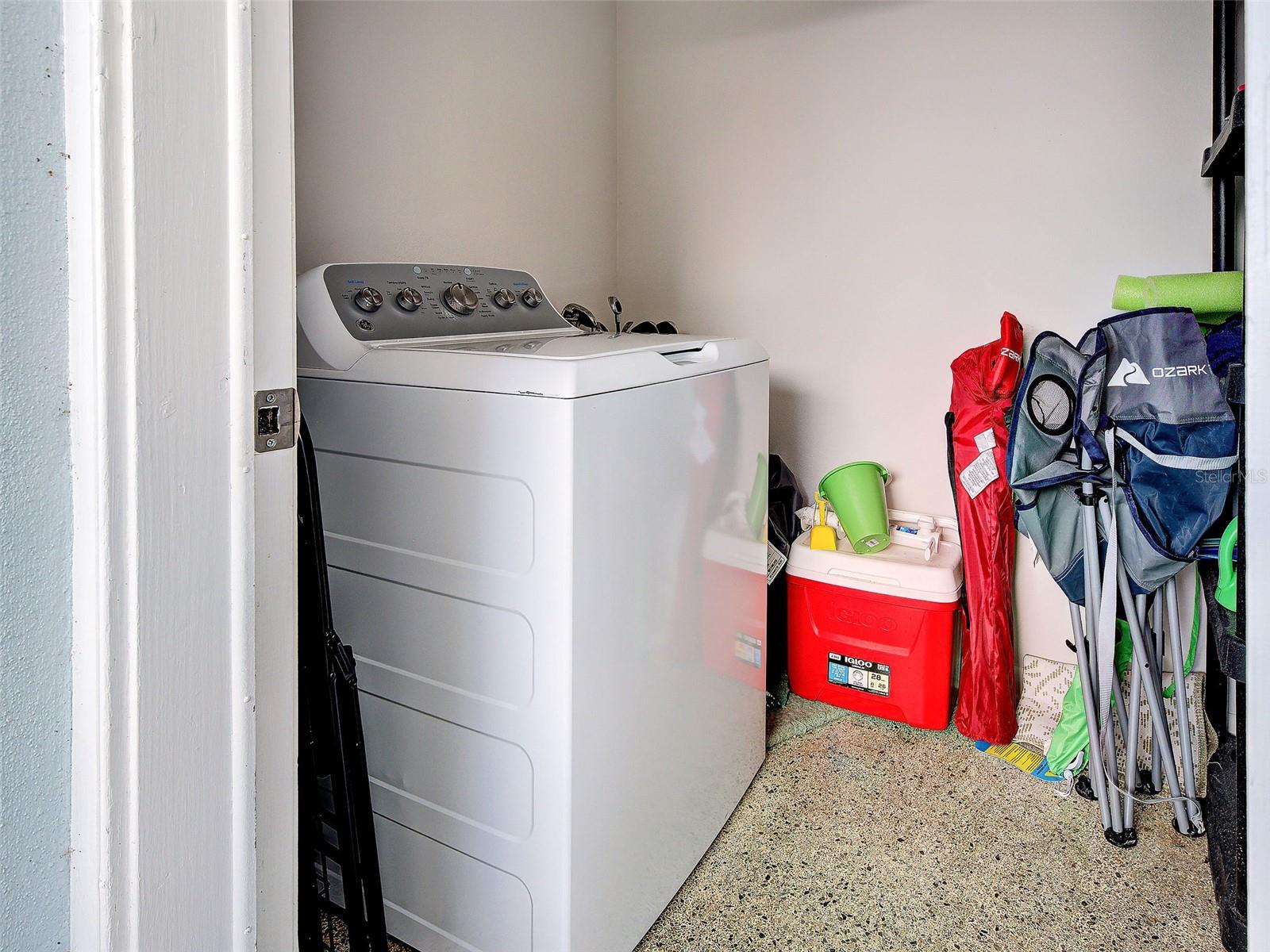 Image 29 of 43 For 6394 Freemont Street