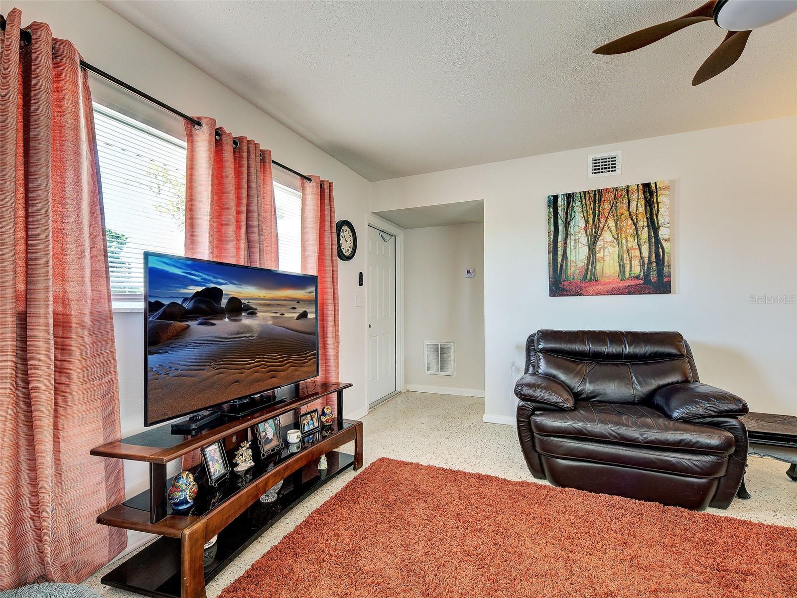 Image 7 of 43 For 6394 Freemont Street