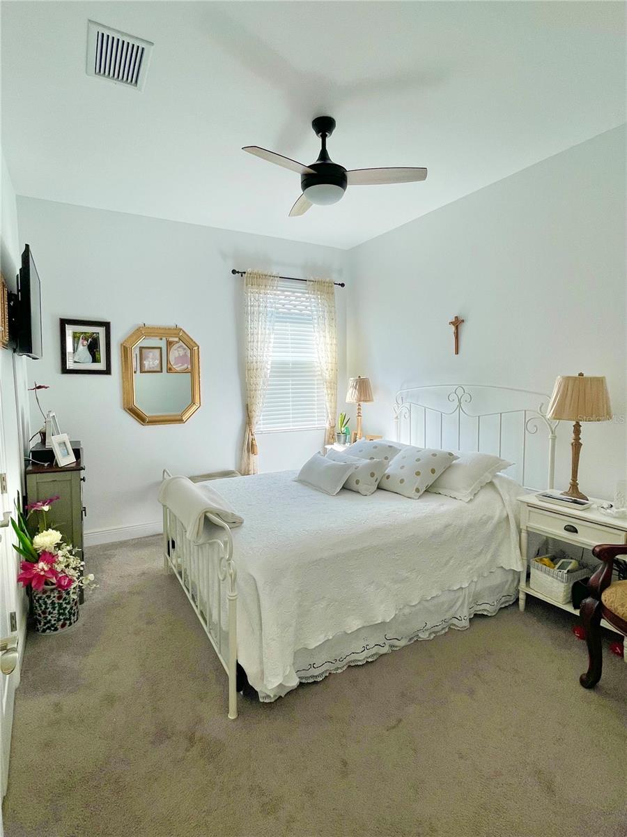 Image 19 of 36 For 2519 63rd Terrace E