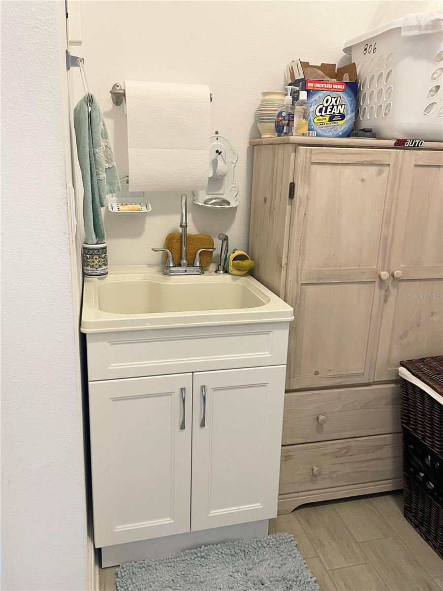 Image 22 of 36 For 2519 63rd Terrace E