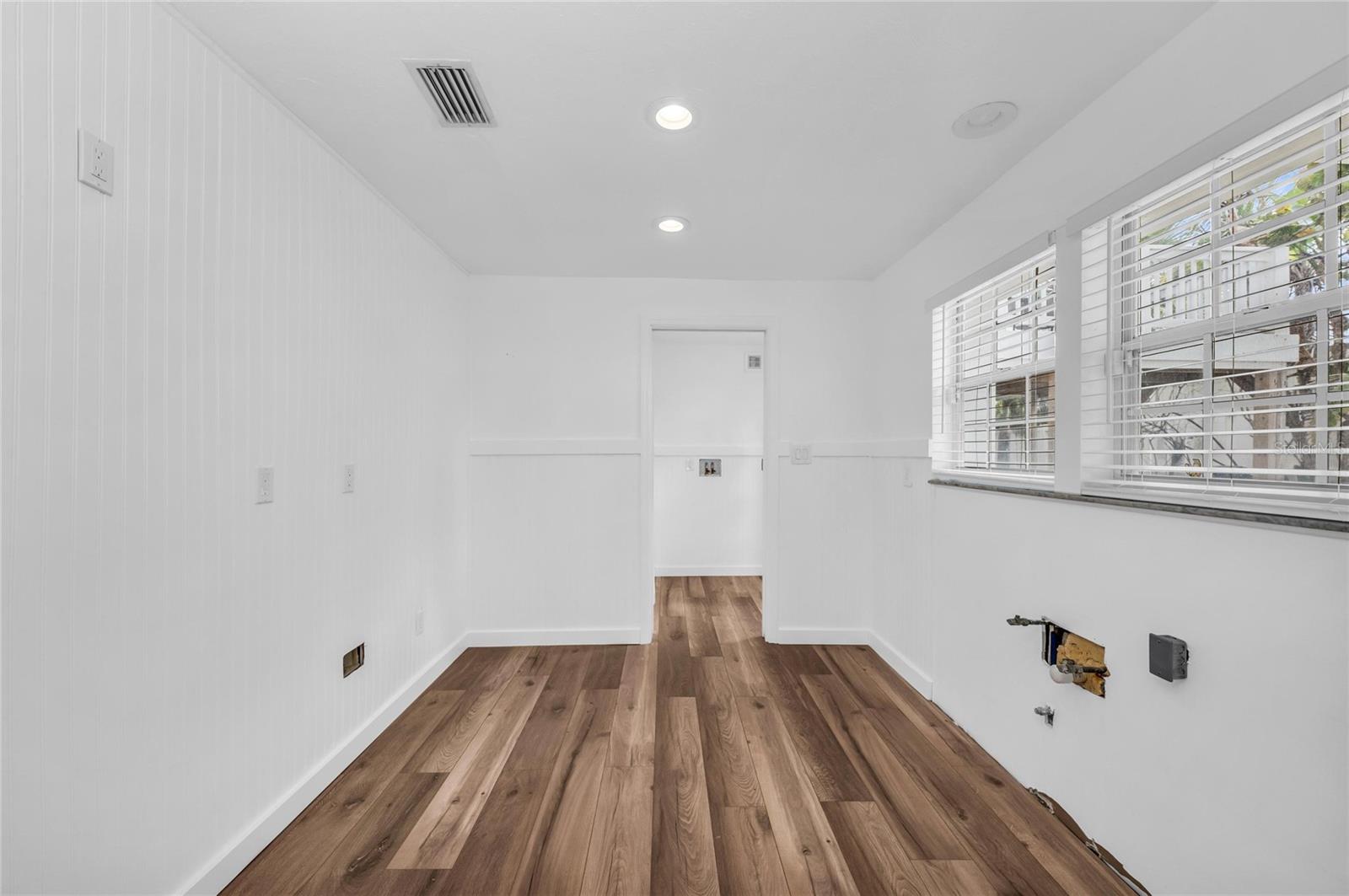 Image 13 of 99 For 3007 Avenue F  4, 3, 2, 1