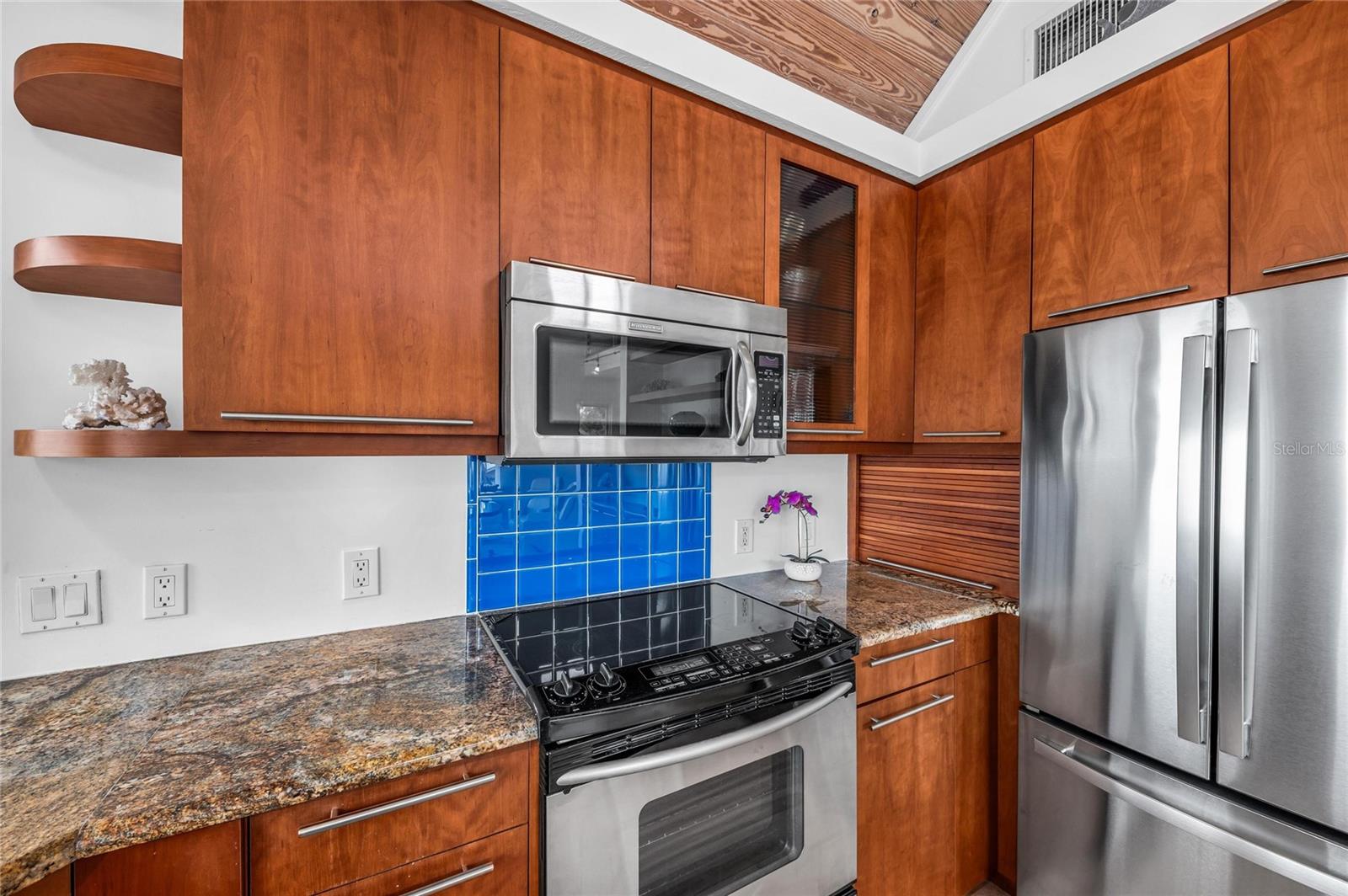 Image 37 of 99 For 3007 Avenue F  4, 3, 2, 1