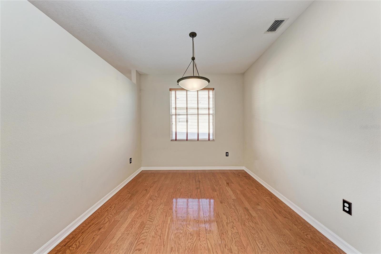 Image 16 of 55 For 6518 Field Sparrow Glen