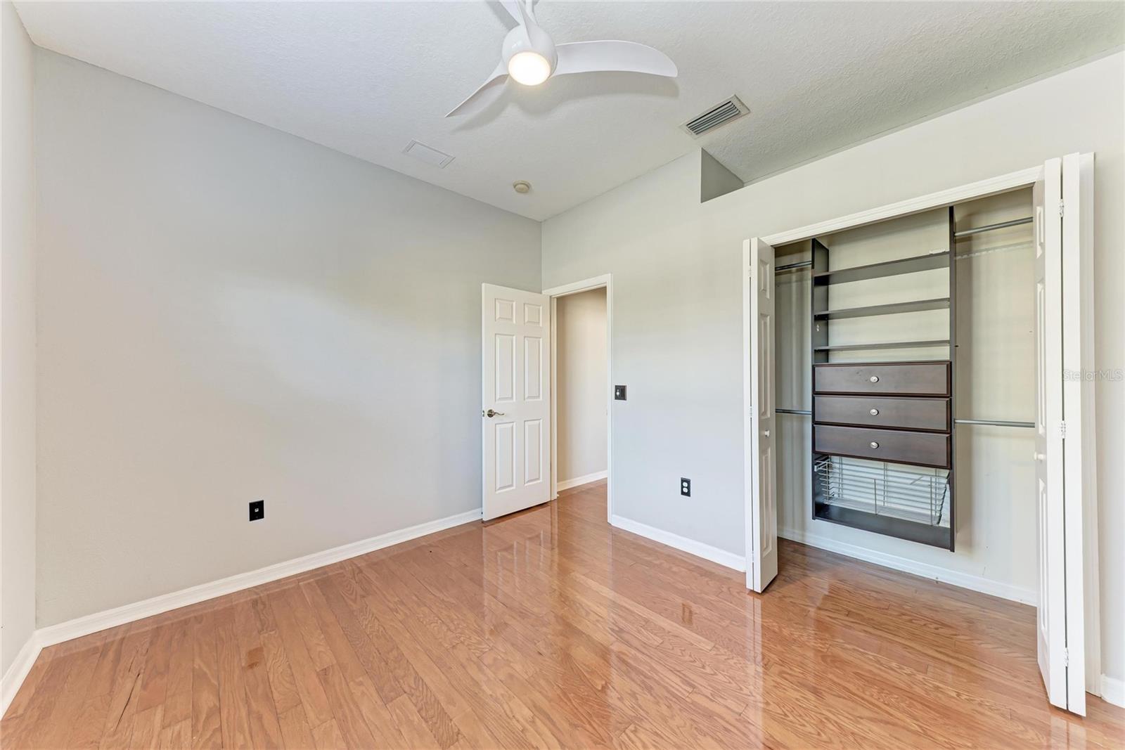 Image 33 of 55 For 6518 Field Sparrow Glen