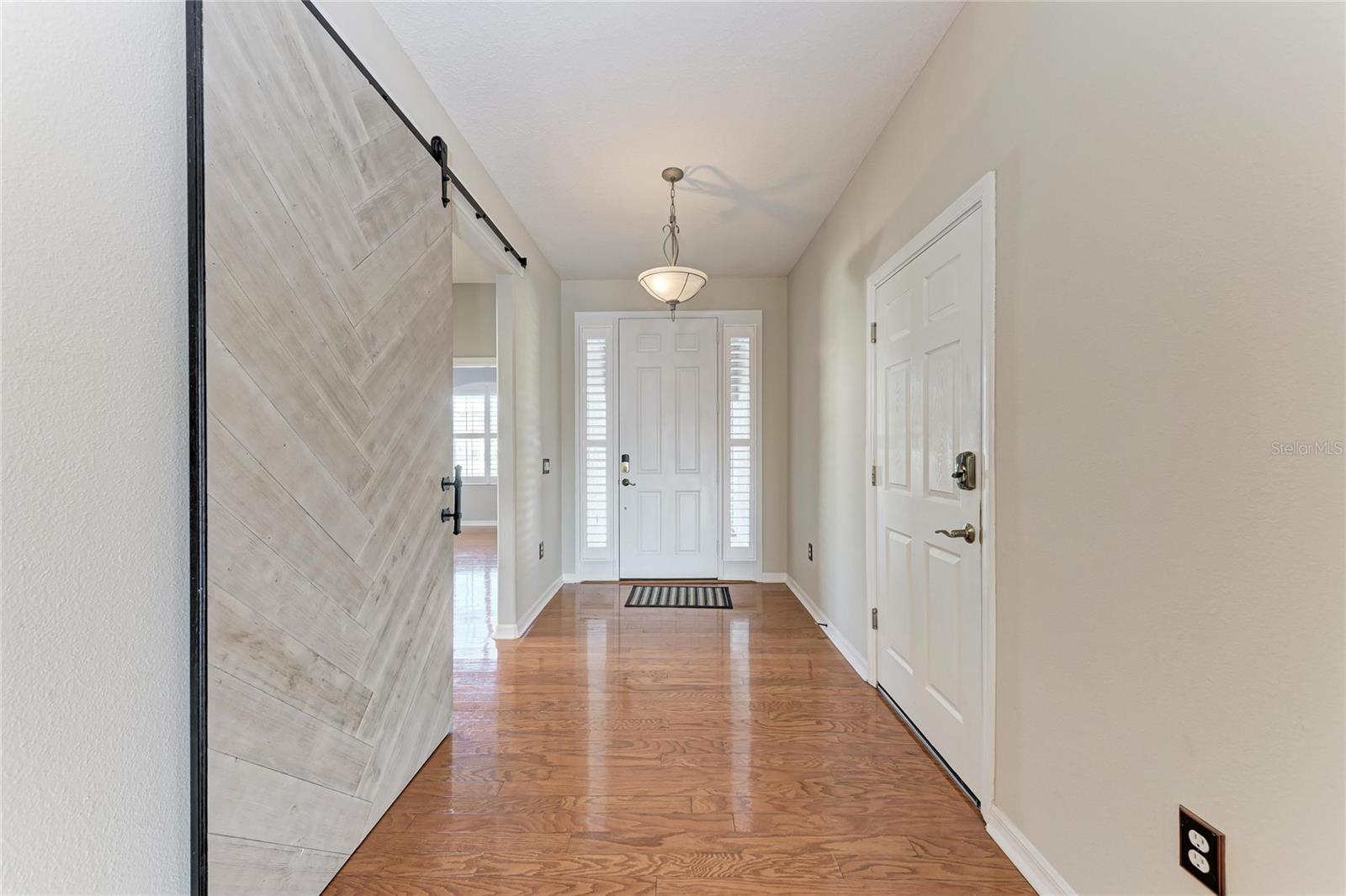 Image 6 of 55 For 6518 Field Sparrow Glen