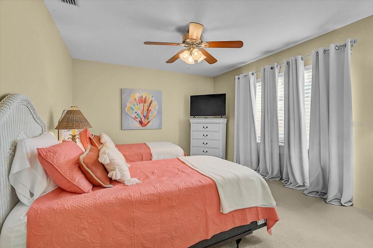 Image 22 of 38 For 5072 Kilty Court E