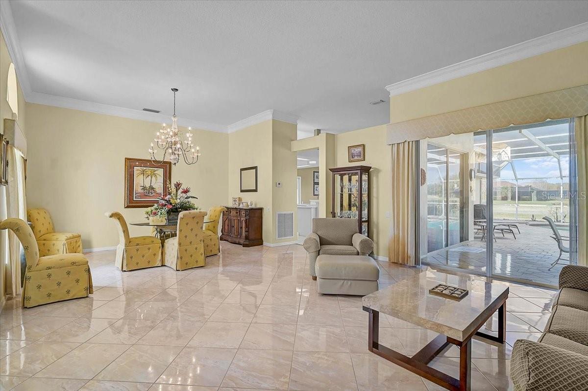 Image 5 of 38 For 5072 Kilty Court E