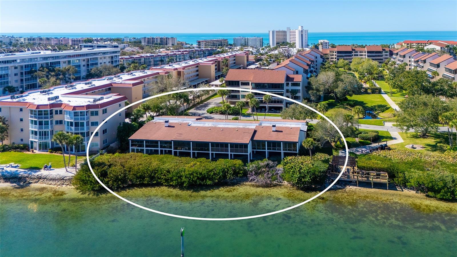 Listing photo id 27 for 6275 Midnight Pass Road 6275