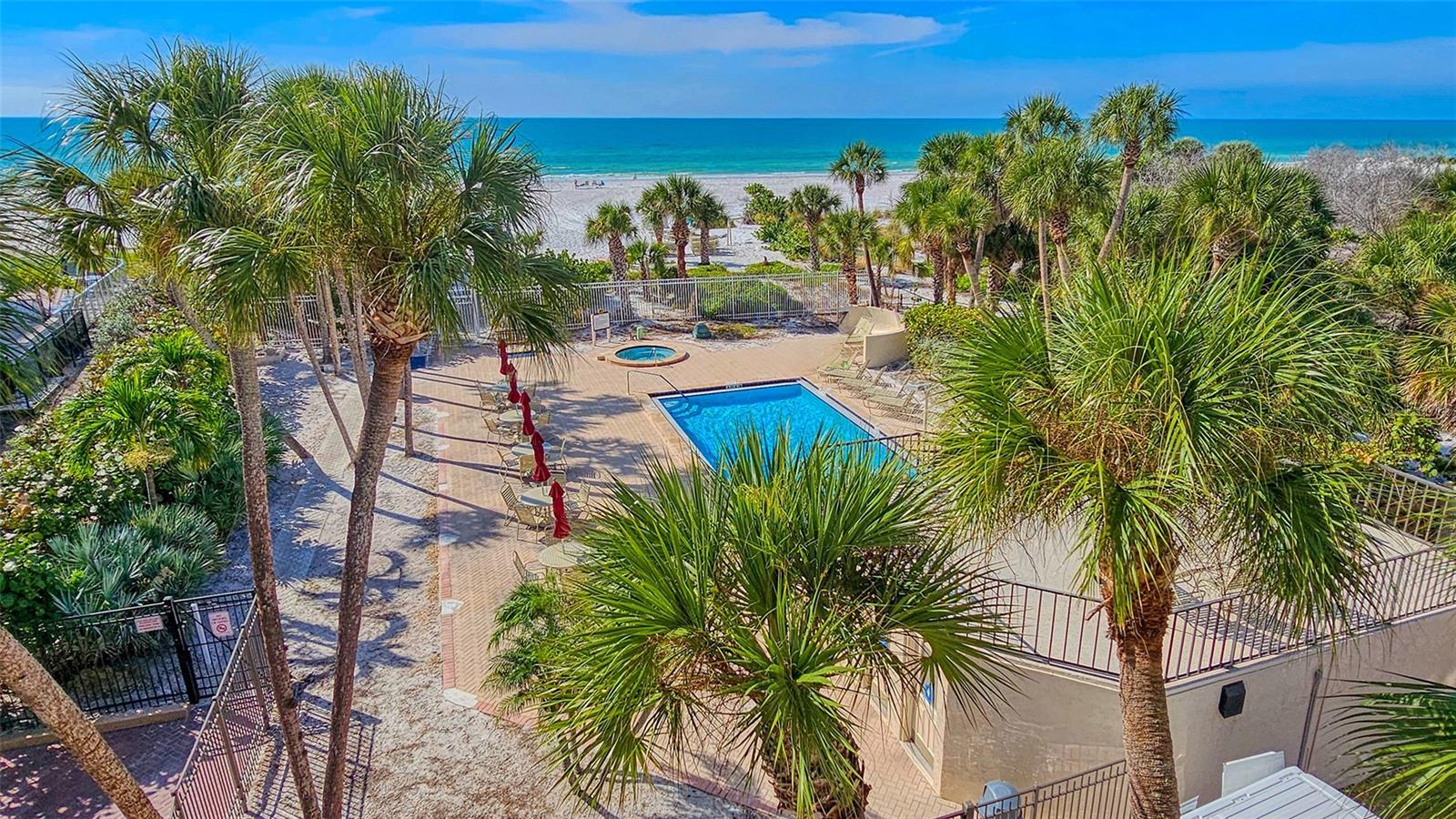 Listing photo id 38 for 6275 Midnight Pass Road 6275