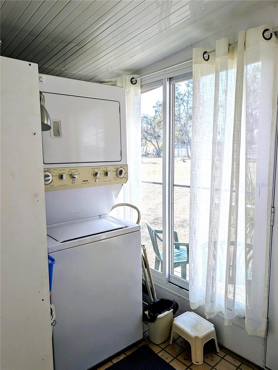 Image 7 of 15 For 3300 26th Avenue E 31