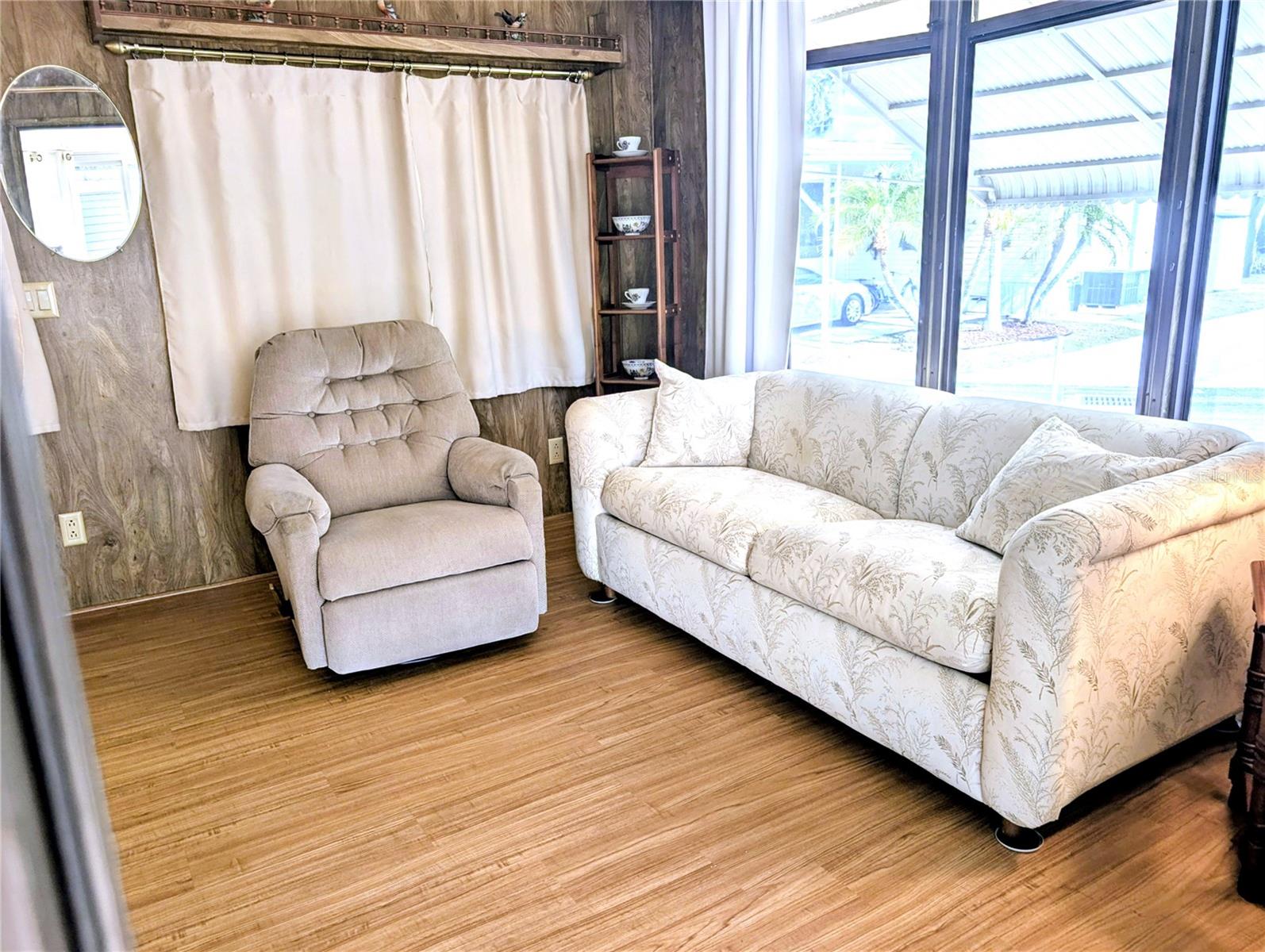 Image 8 of 15 For 3300 26th Avenue E 31