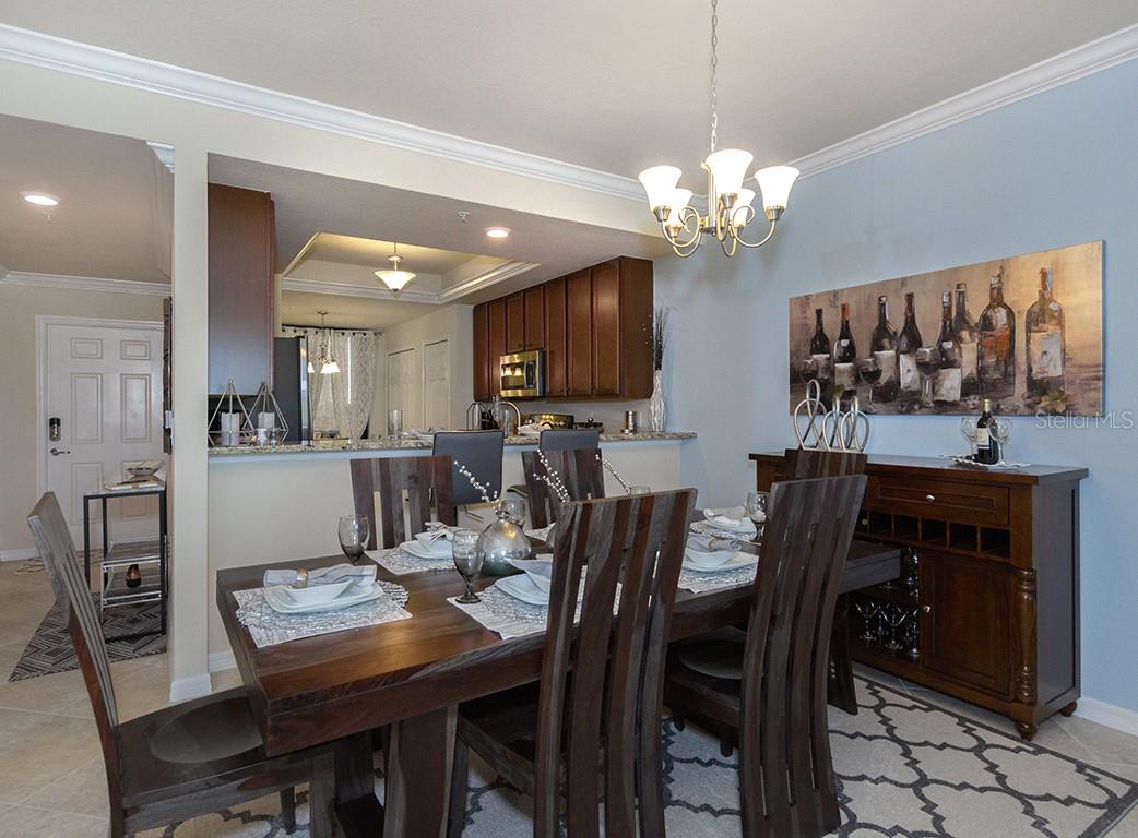 Image 14 of 60 For 5528 Palmer Circle 105