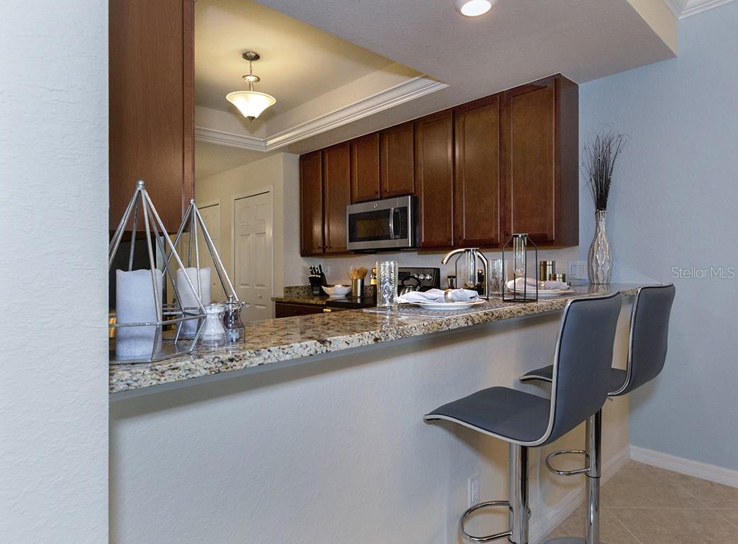 Image 17 of 60 For 5528 Palmer Circle 105