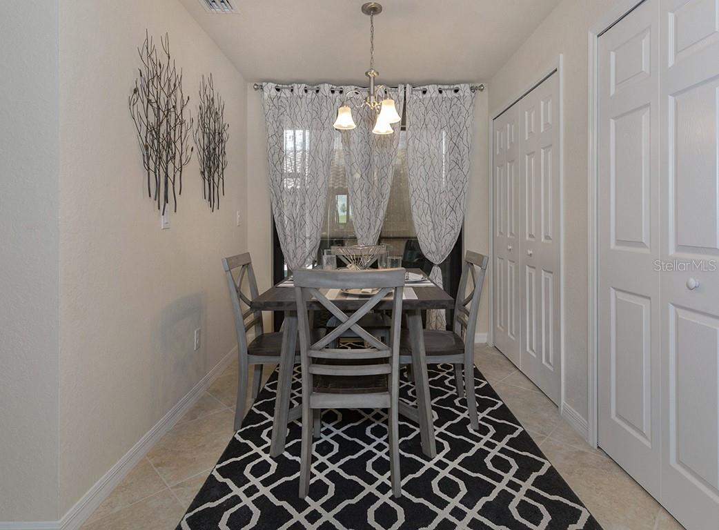 Image 18 of 60 For 5528 Palmer Circle 105