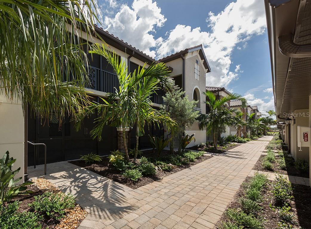 Image 2 of 60 For 5528 Palmer Circle 105