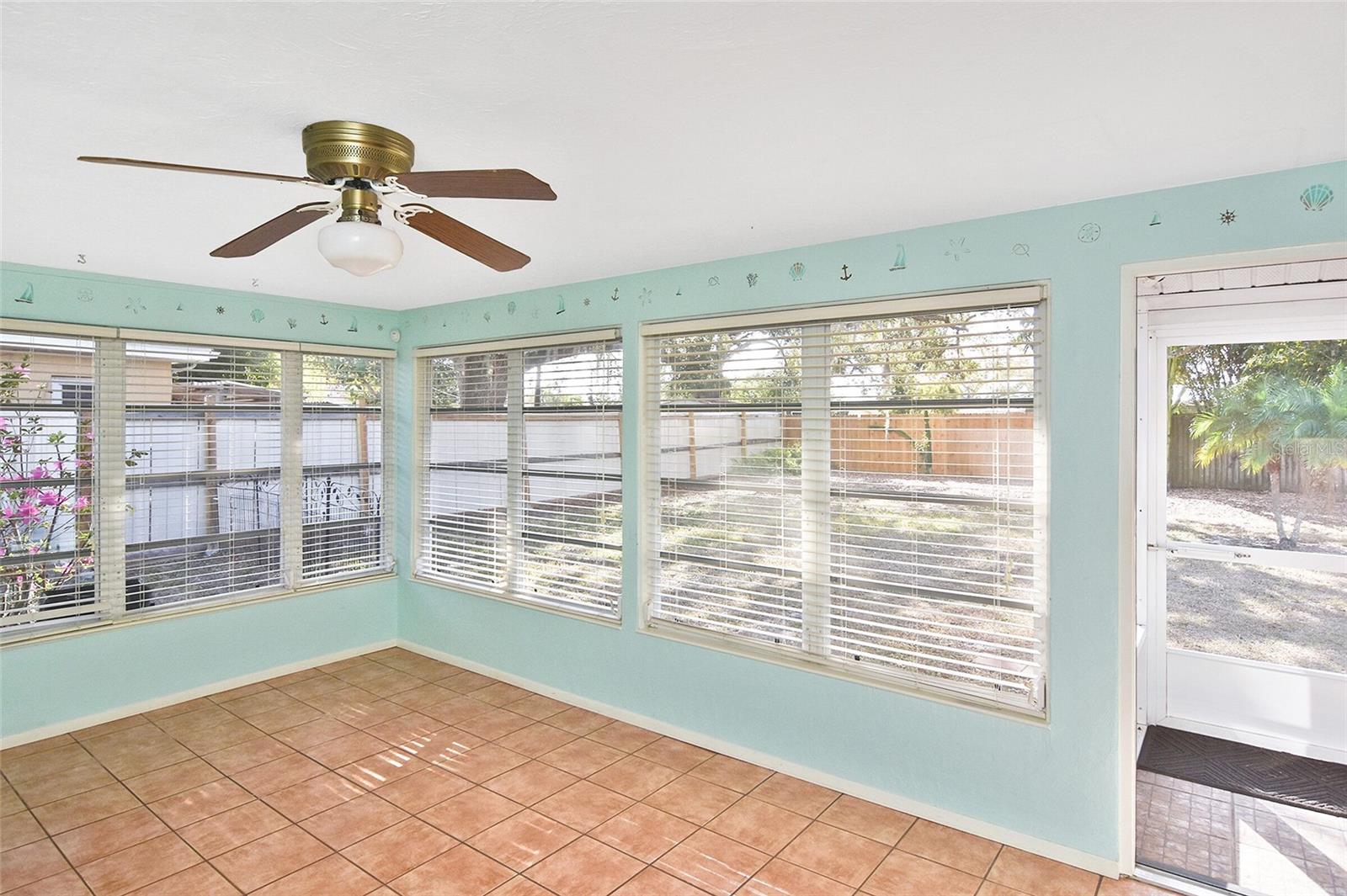 Image 23 of 45 For 3856 27th Parkway