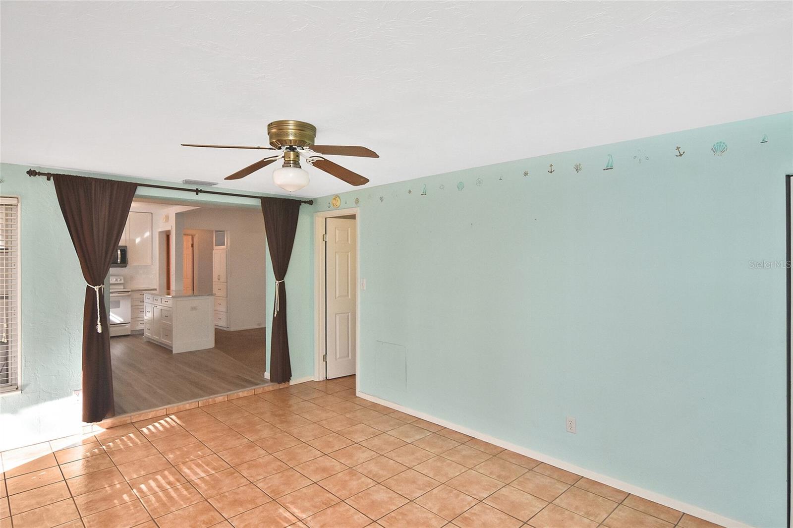 Image 26 of 45 For 3856 27th Parkway