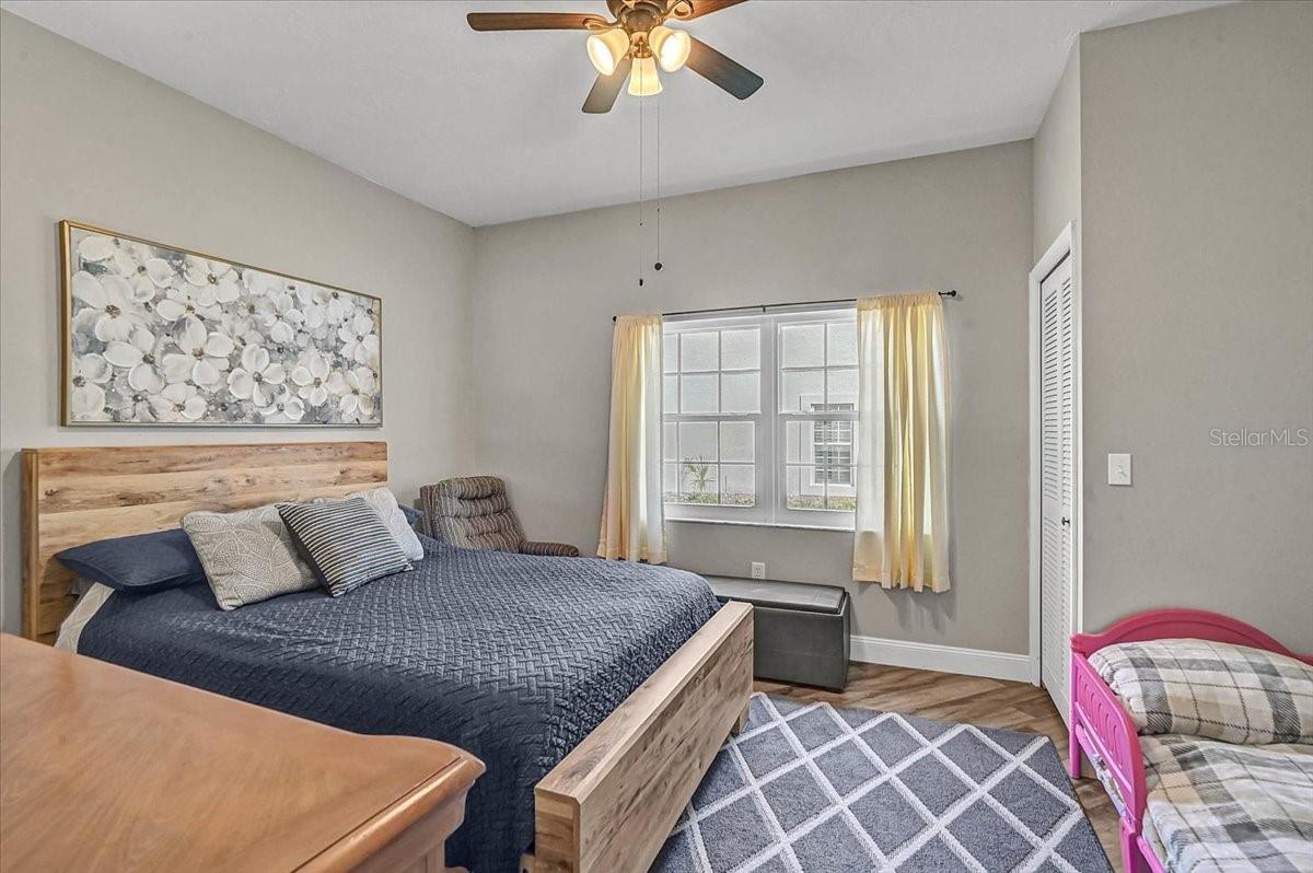 Image 22 of 46 For 4427 Highland Oaks Circle