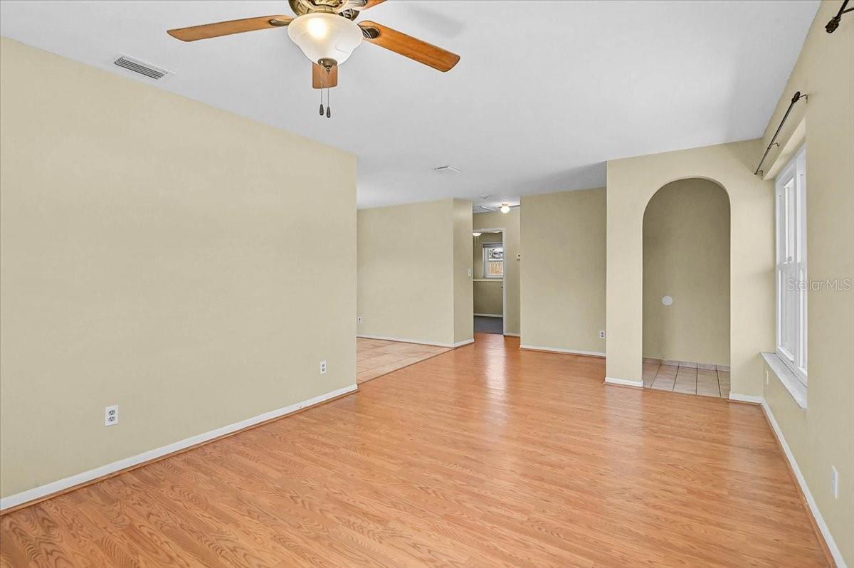 Image 12 of 34 For 4208 35th Street W