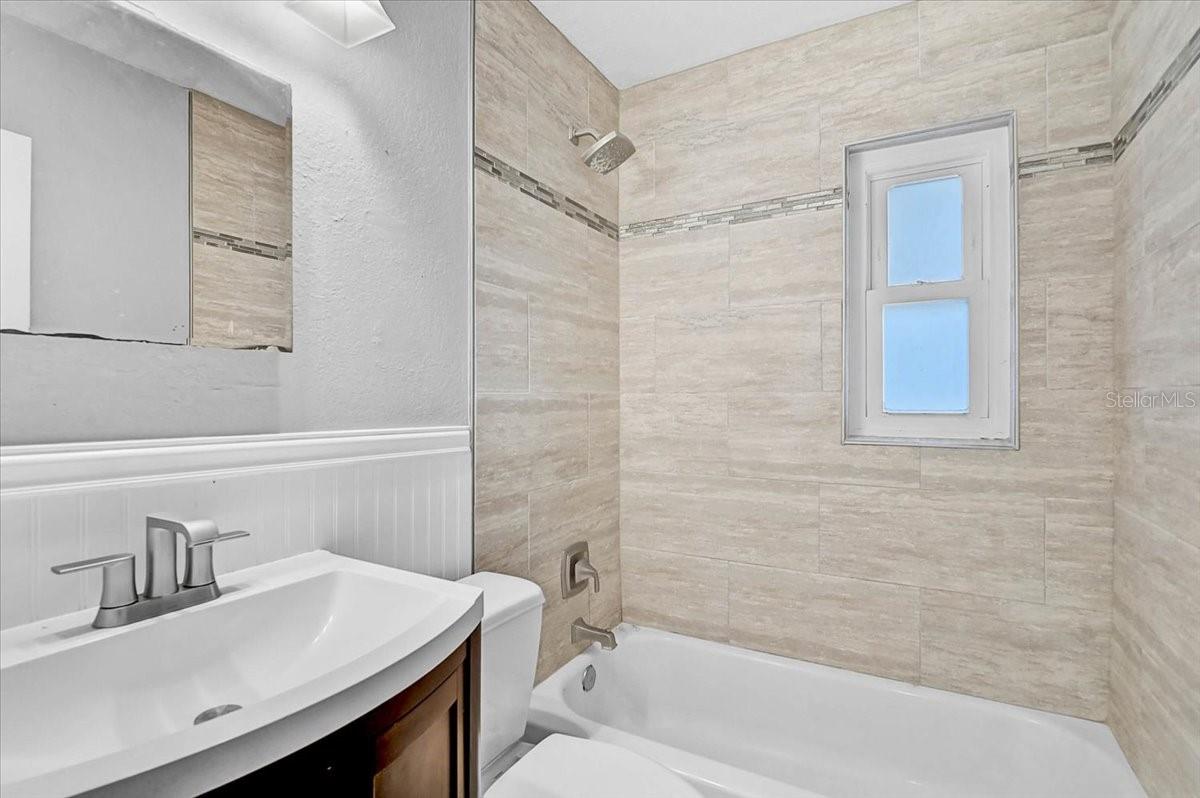 Image 15 of 34 For 4208 35th Street W