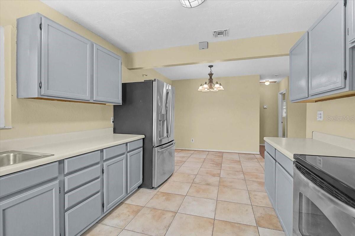 Image 7 of 34 For 4208 35th Street W