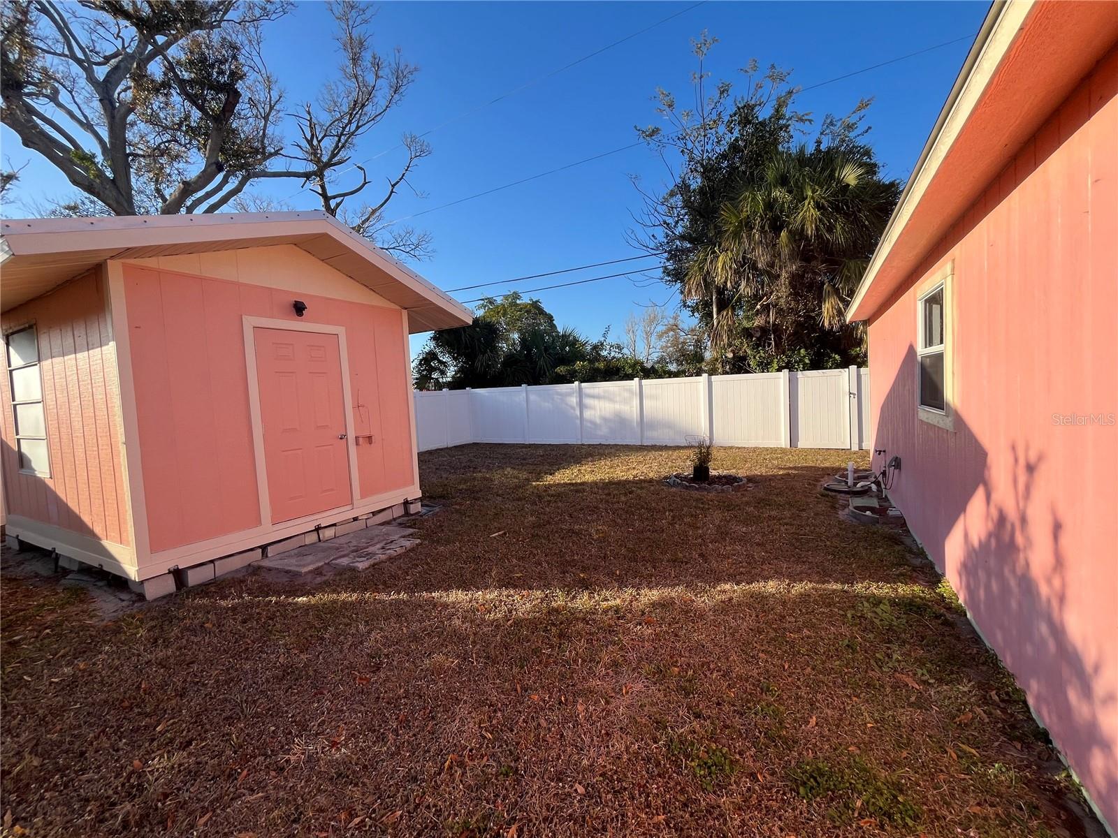 Image 8 of 11 For 733 Laurel Avenue