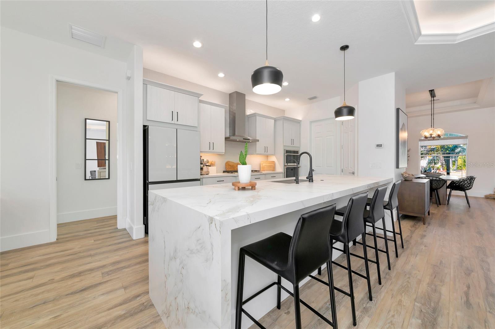 Image 11 of 54 For 16007 39th Glen E