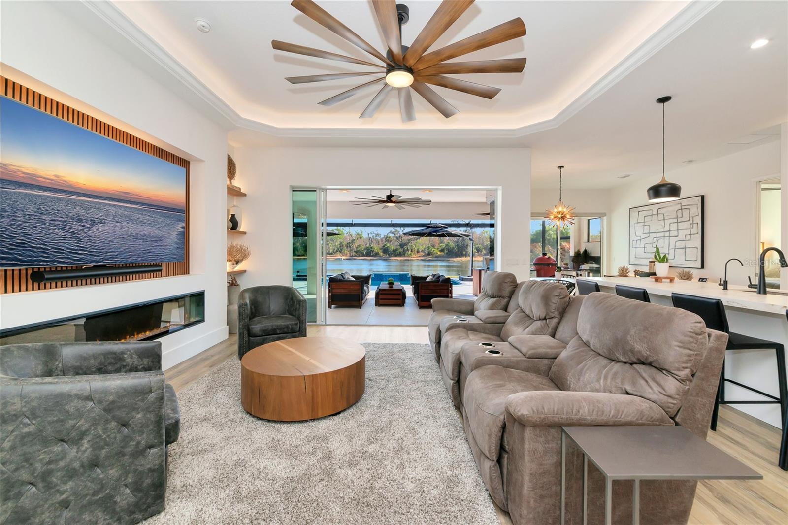 Image 19 of 54 For 16007 39th Glen E