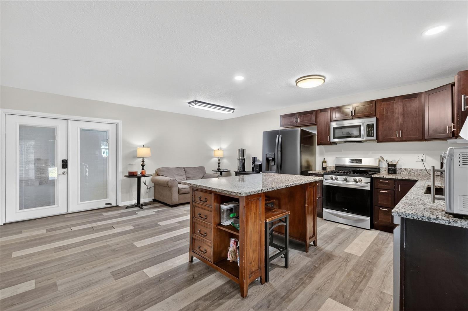 Image 15 of 58 For 4533 37th Terrace