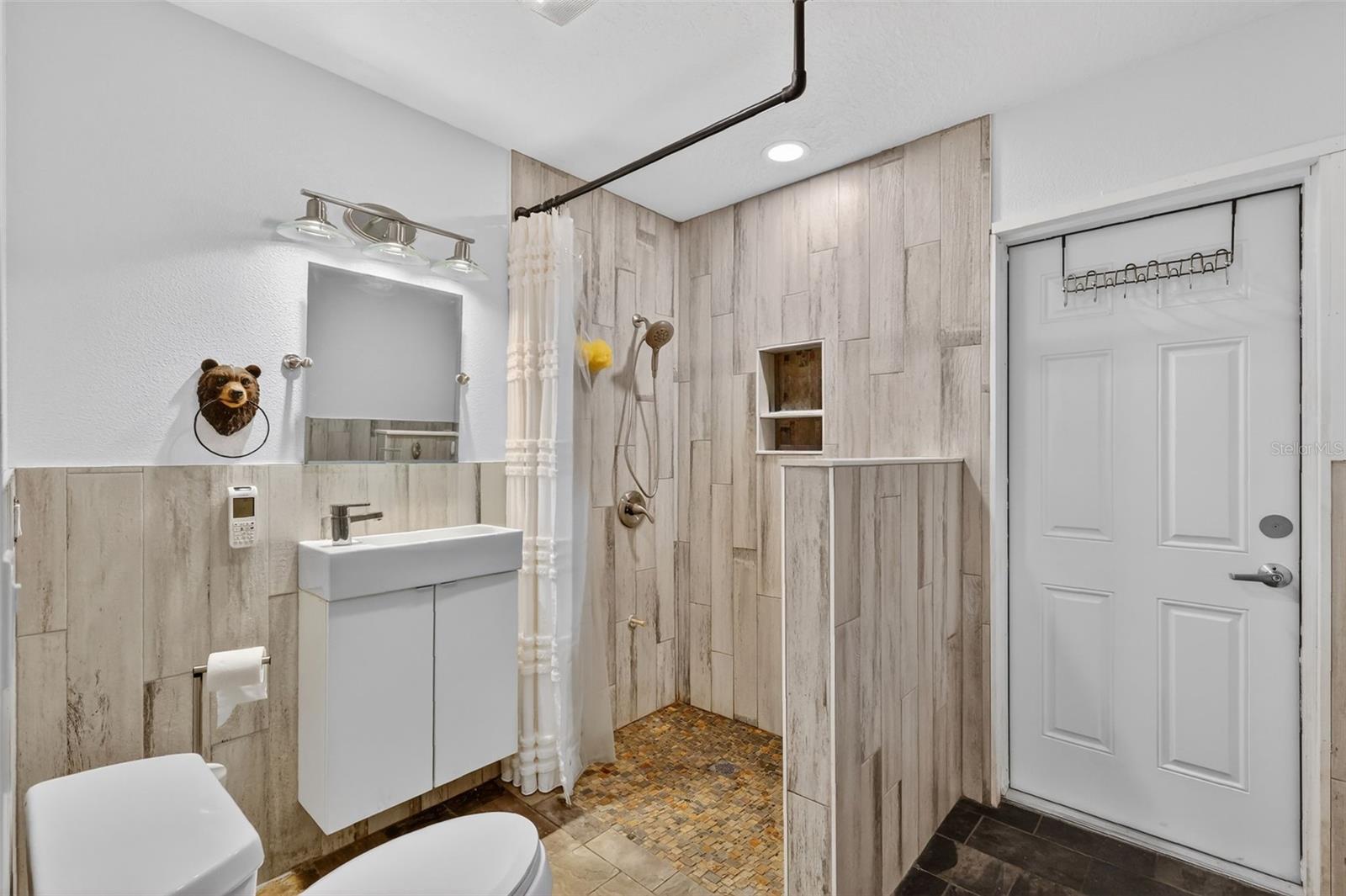 Image 41 of 58 For 4533 37th Terrace