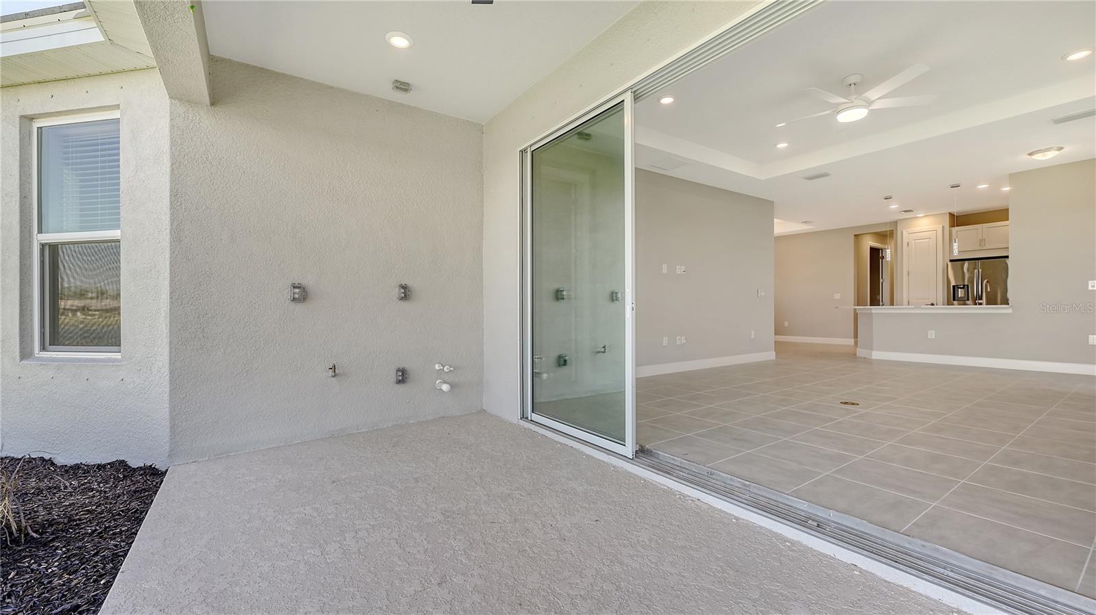 Image 13 of 72 For 16139 Isola Place