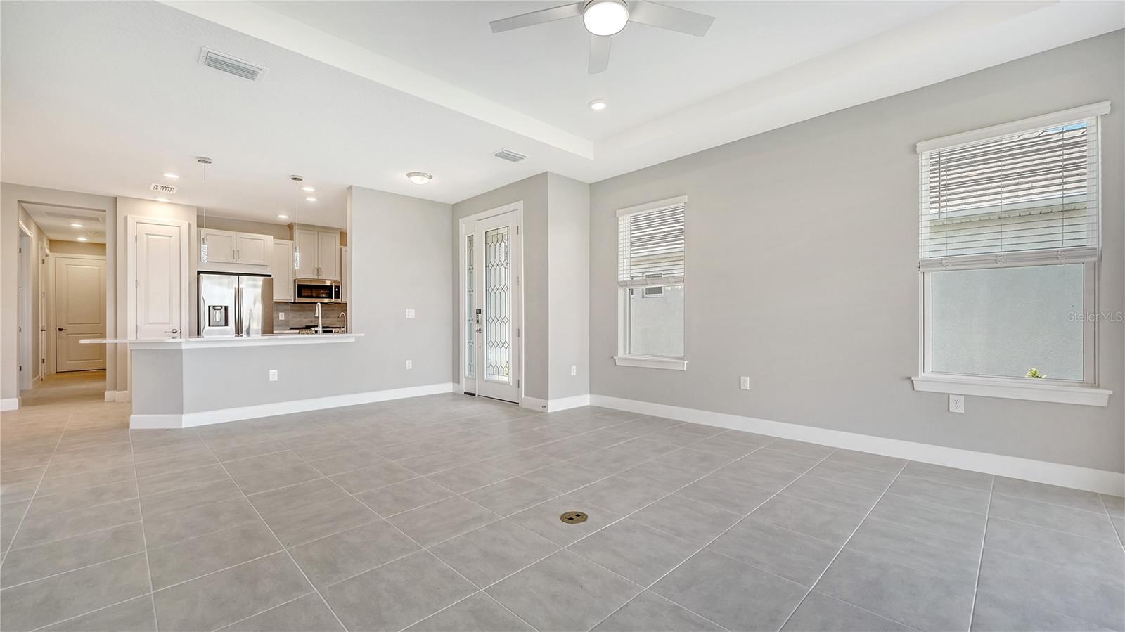 Image 15 of 72 For 16139 Isola Place