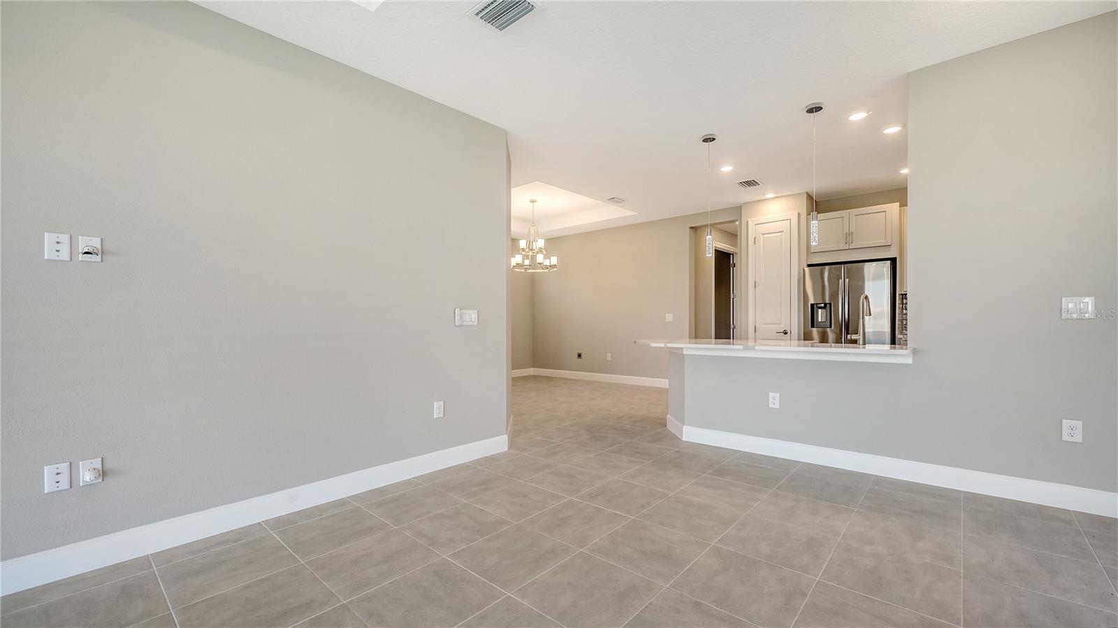 Image 16 of 72 For 16139 Isola Place