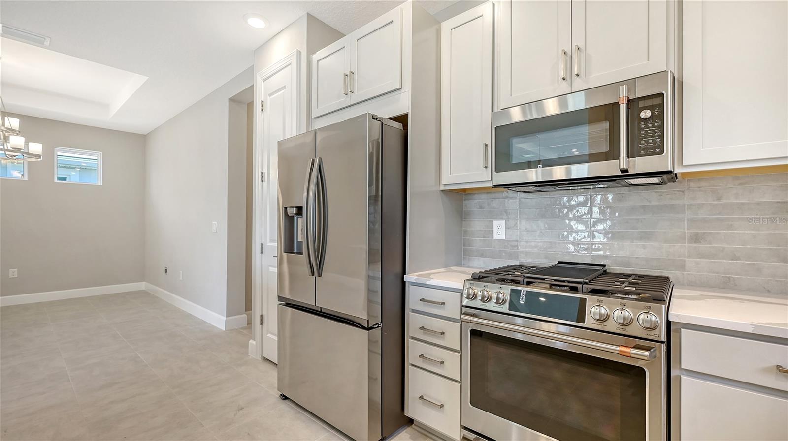 Image 22 of 72 For 16139 Isola Place