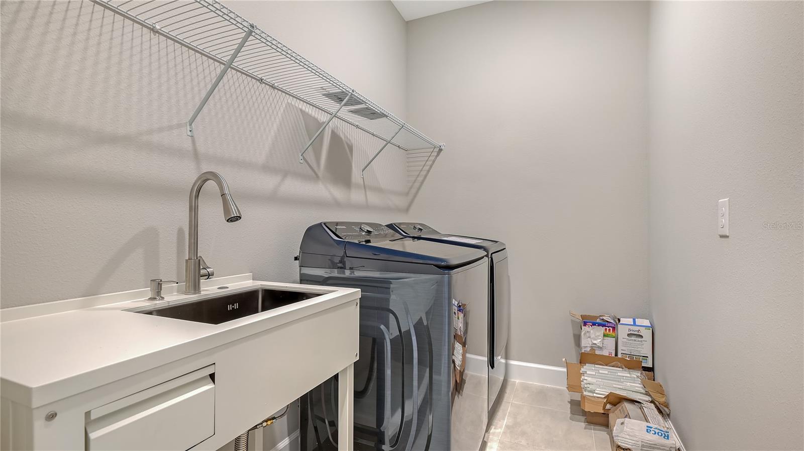 Image 34 of 72 For 16139 Isola Place