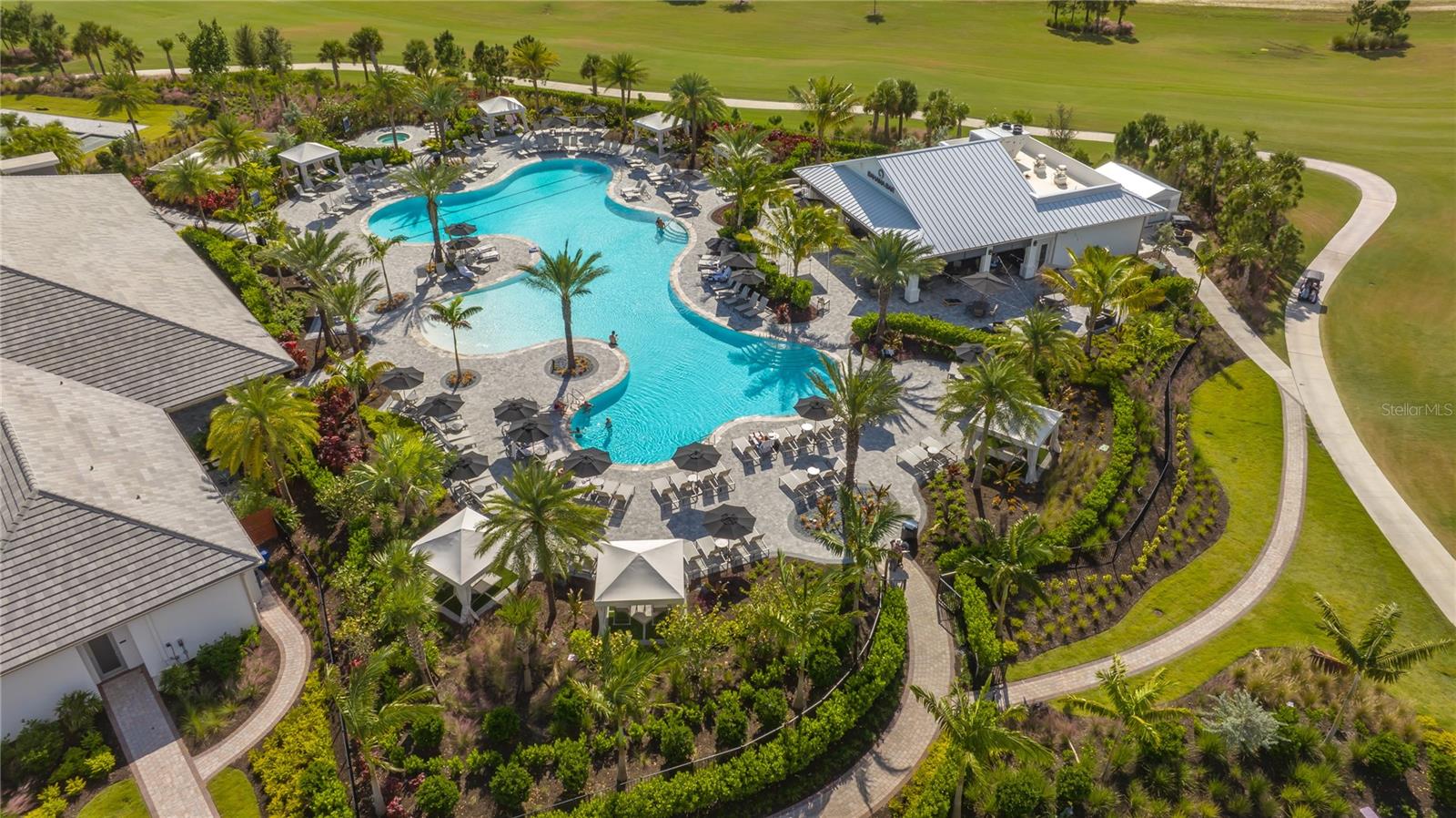 Image 43 of 72 For 16139 Isola Place