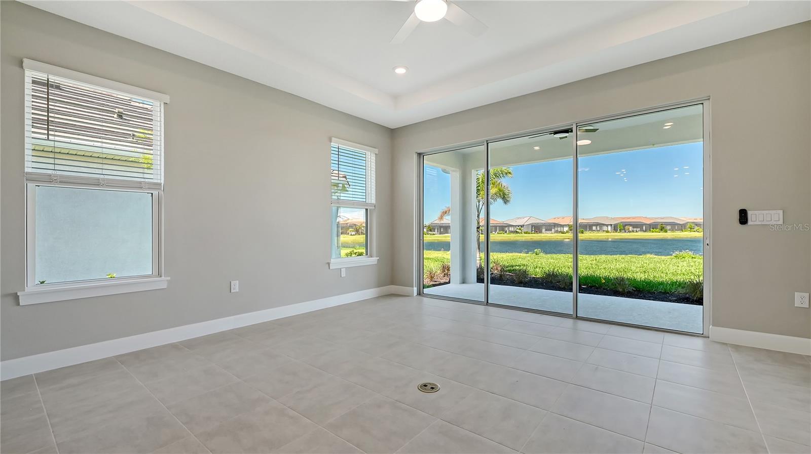 Image 8 of 72 For 16139 Isola Place