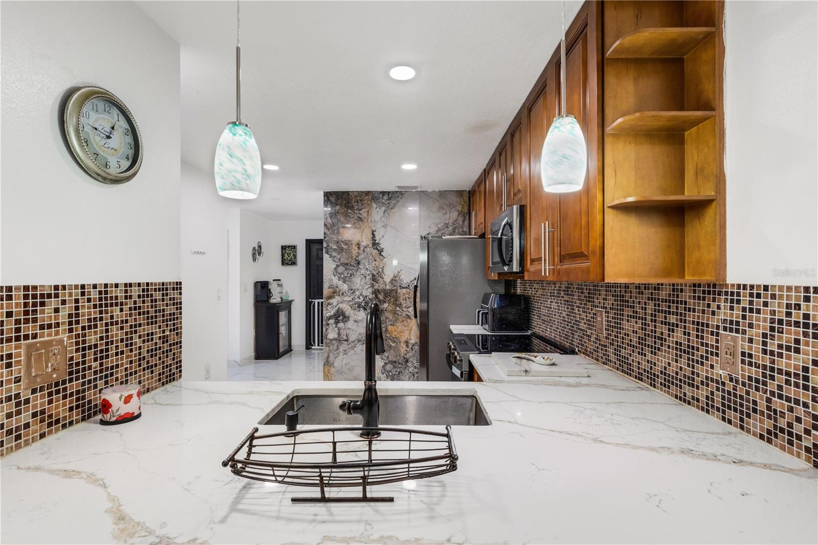 Image 10 of 32 For 2634 Dr Martin Luther King Way