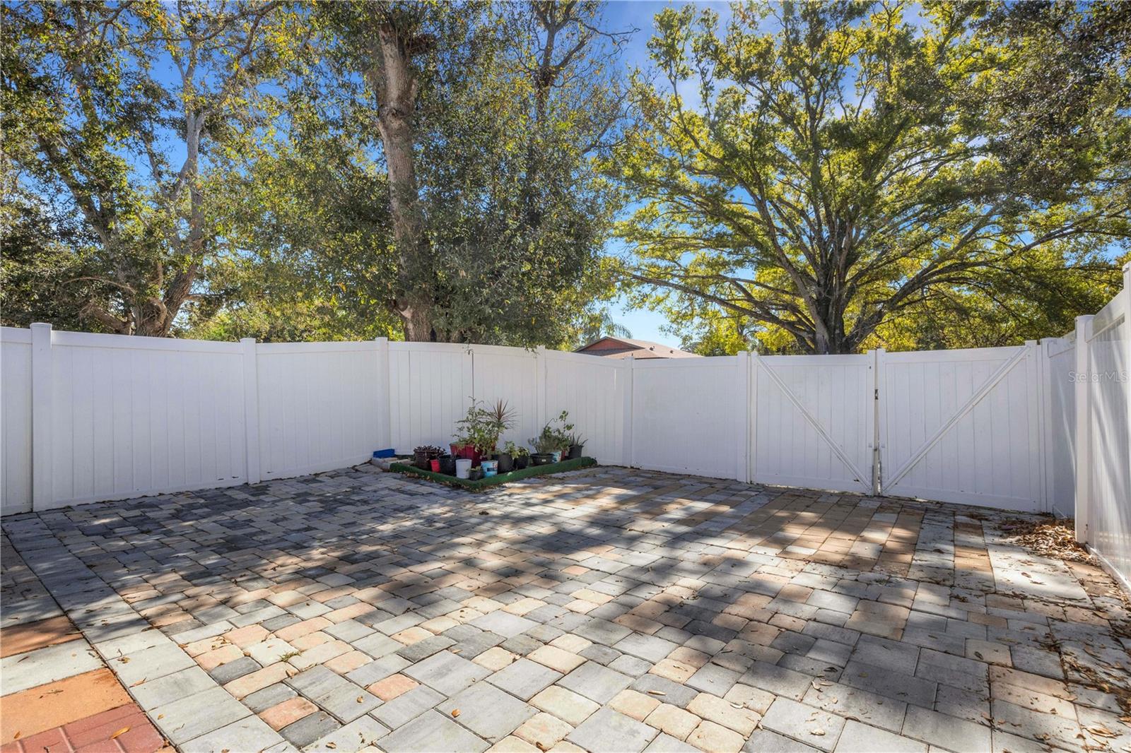 Image 28 of 32 For 2634 Dr Martin Luther King Way