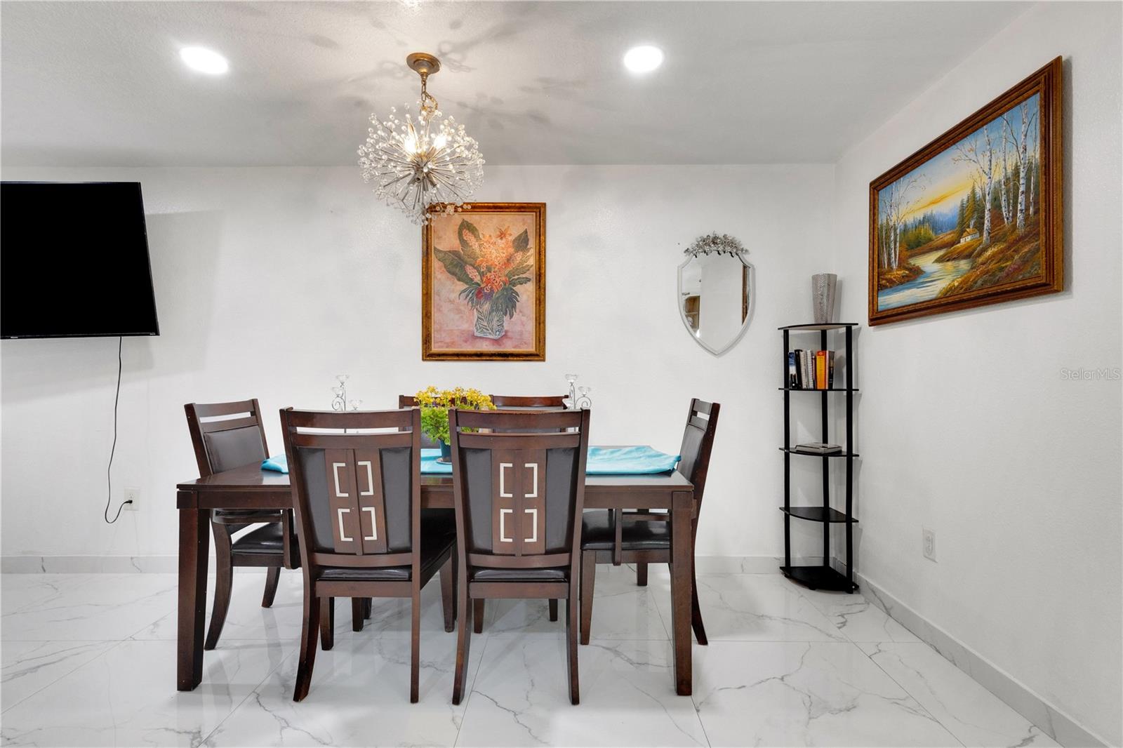 Image 6 of 32 For 2634 Dr Martin Luther King Way