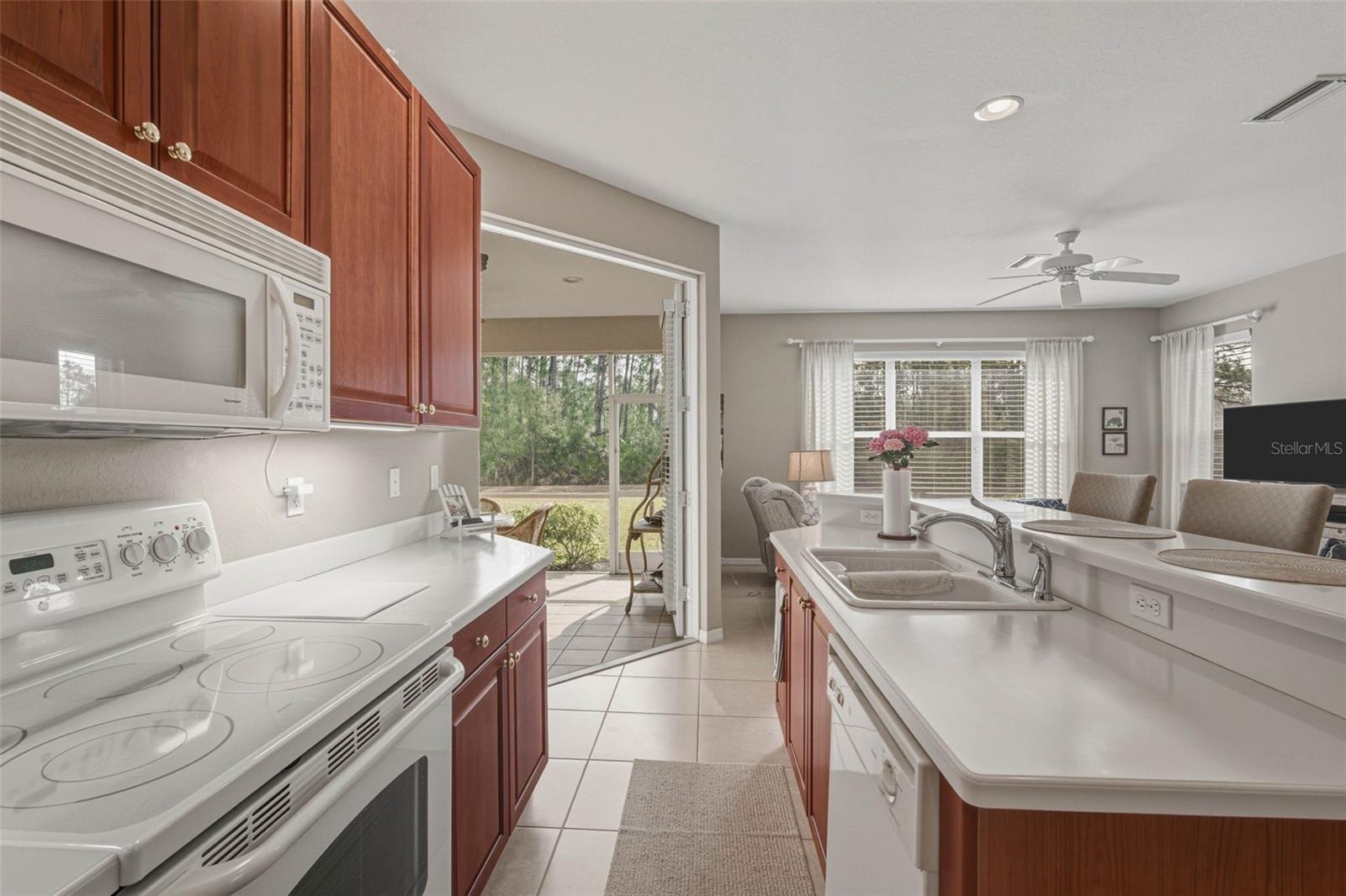 Image 17 of 32 For 2520 Cottonwood Ln