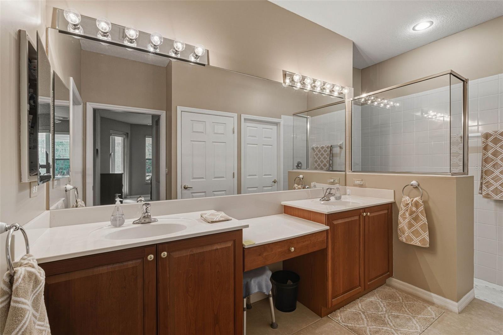 Image 23 of 32 For 2520 Cottonwood Ln